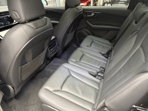 2022 Audi Q7 quattro Premium Plus 45 TFSI