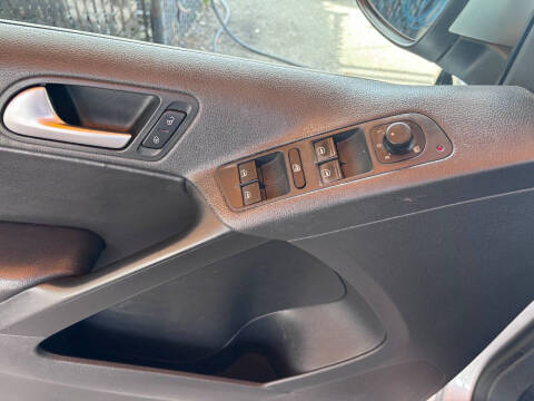 2015 Volkswagen Tiguan S