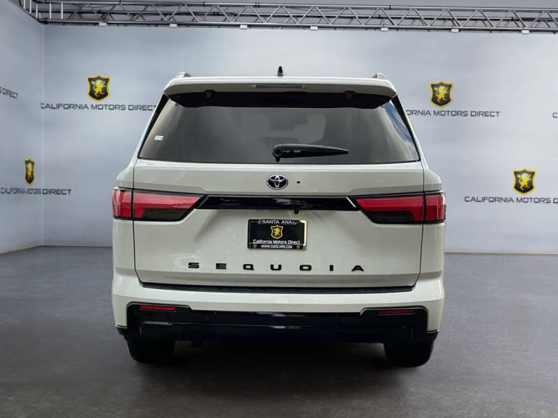 2023 Toyota Sequoia SR5