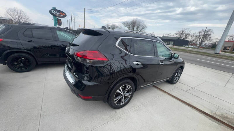 2017 Nissan Rogue SL