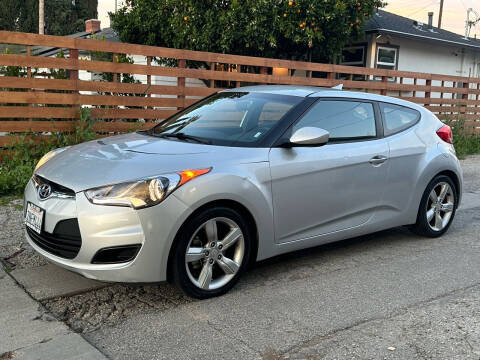 2015 Hyundai Veloster for sale at Oro Cars in Van Nuys CA