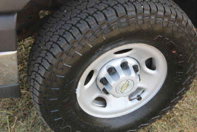 2006 Chevrolet Silverado 2500HD Work photo 24