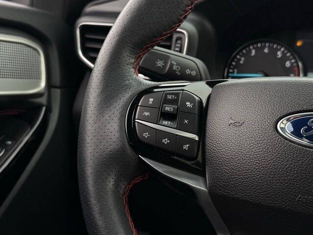 2024 Ford Explorer ST-Line