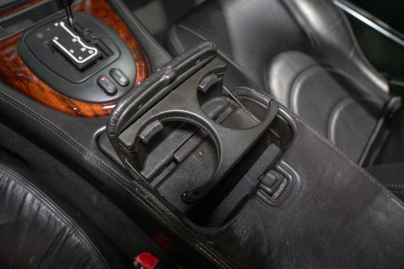 2001 Jaguar XKR