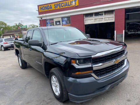 2018 Chevrolet Silverado 1500 for sale at 4 Girls Auto Sales in Houston TX
