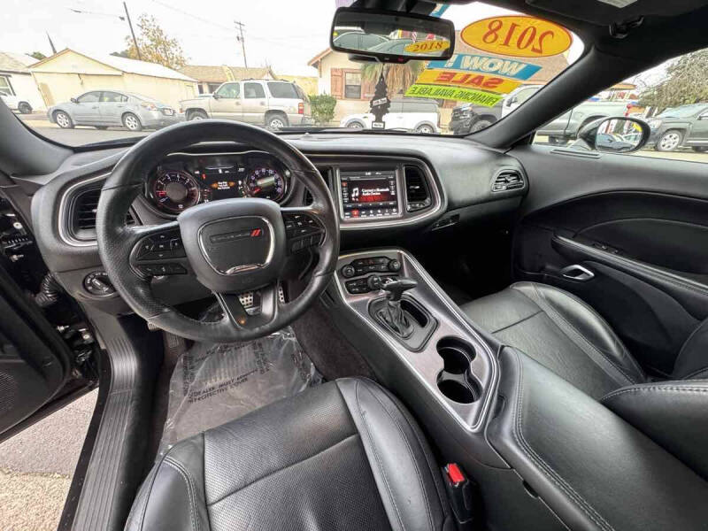 2018 Dodge Challenger SXT Plus