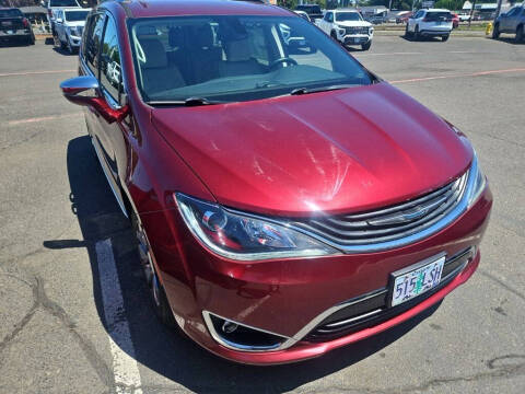 2018 Chrysler Pacifica Hybrid Limited
