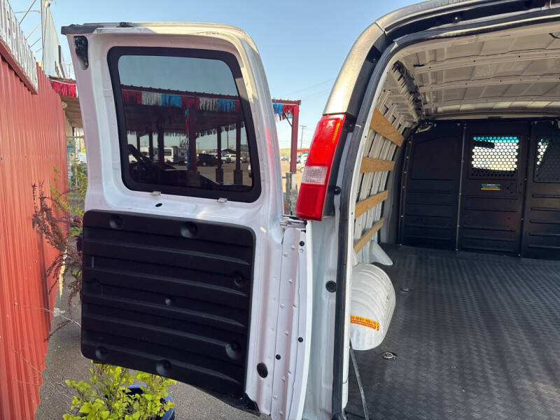 2019 Chevrolet Express 2500