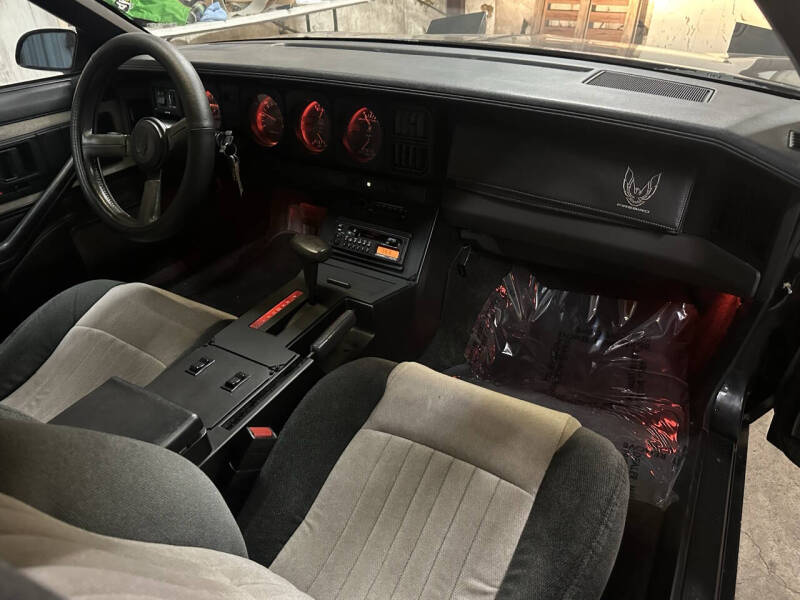 1984 Pontiac Firebird SE