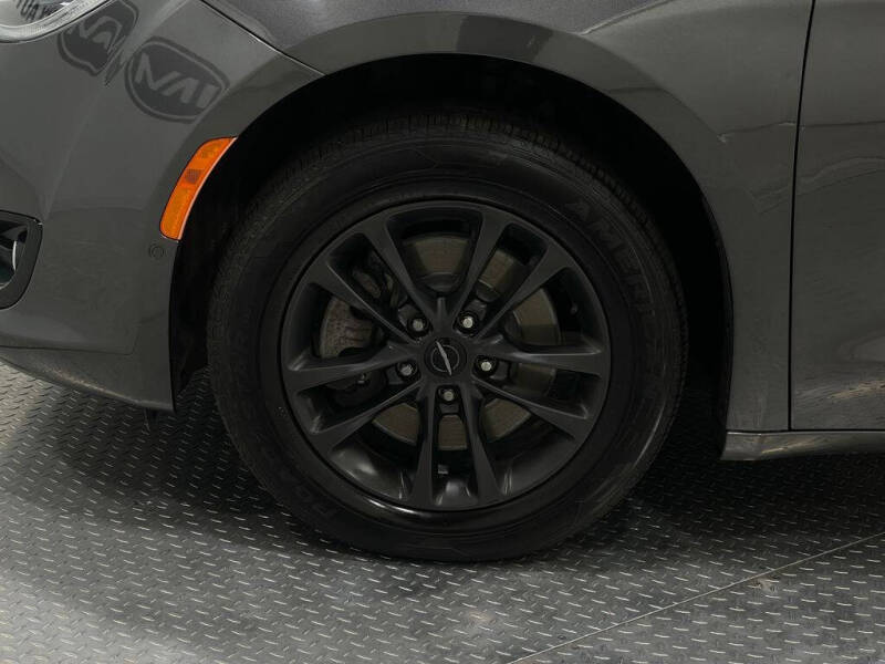 2020 Chrysler Pacifica Launch Edition