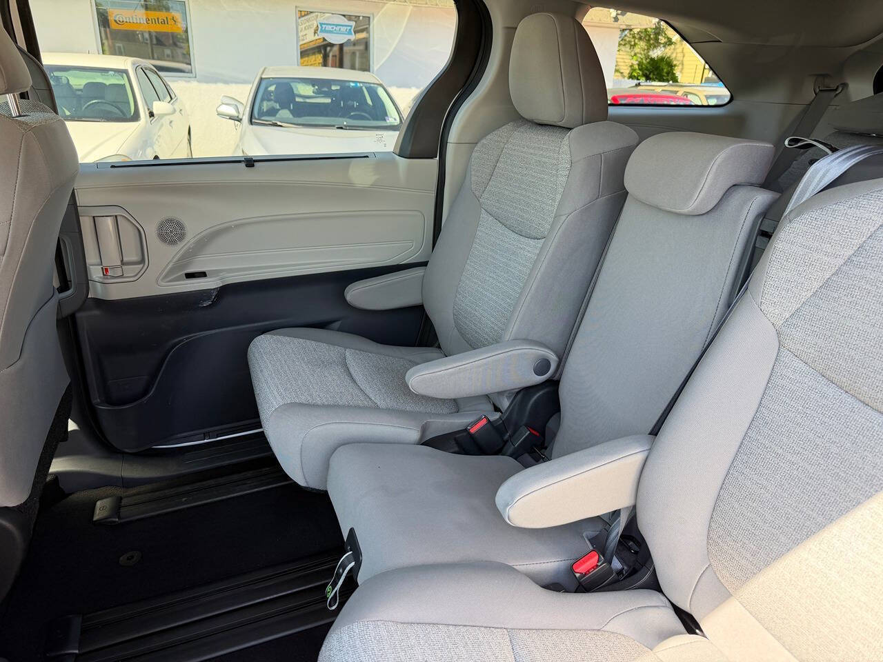 2022 Toyota Sienna 14