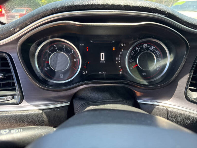 2015 Dodge Challenger SXT