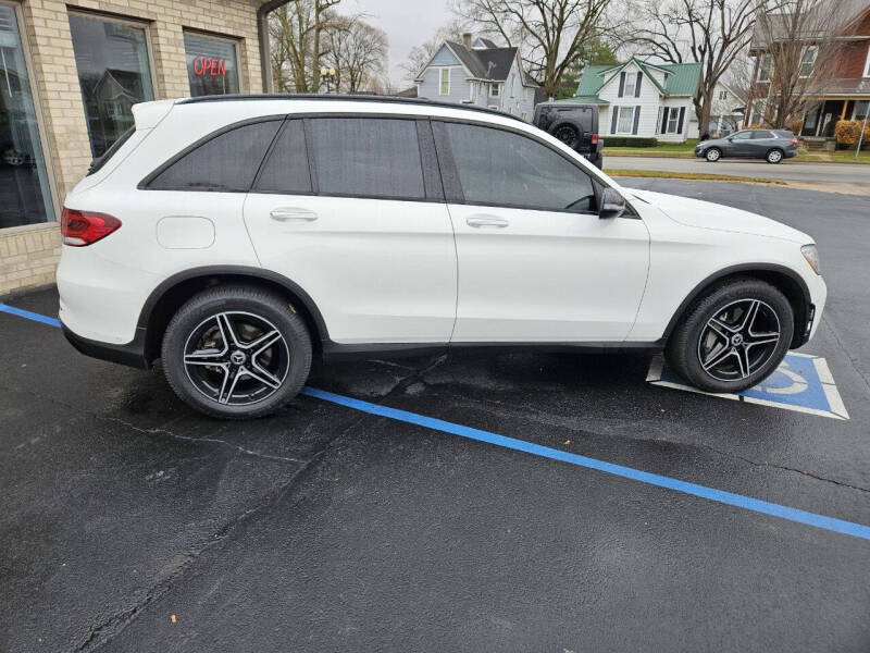 2021 Mercedes-Benz GLC GLC300's photo
