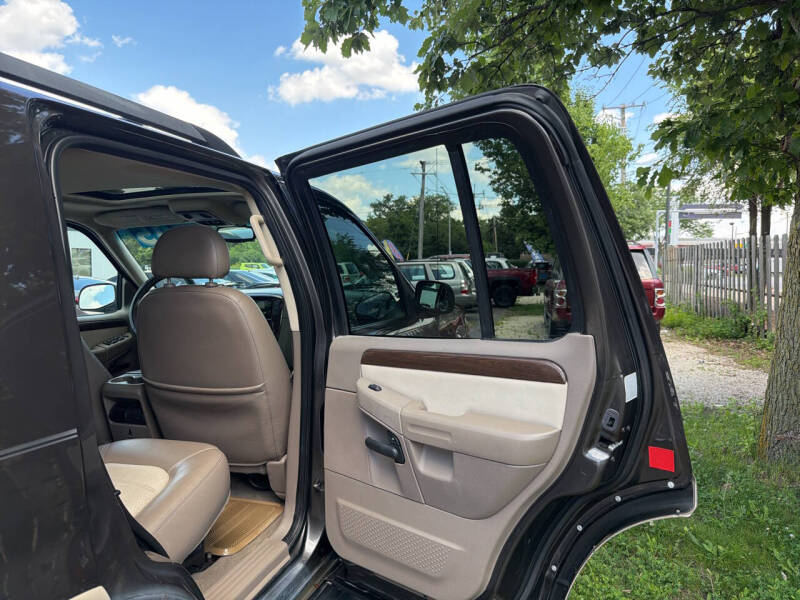 2005 Ford Explorer Eddie Bauer