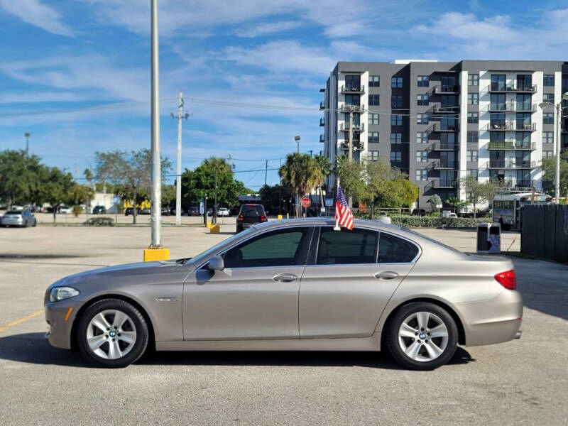 2012 BMW 5 Series 528i
