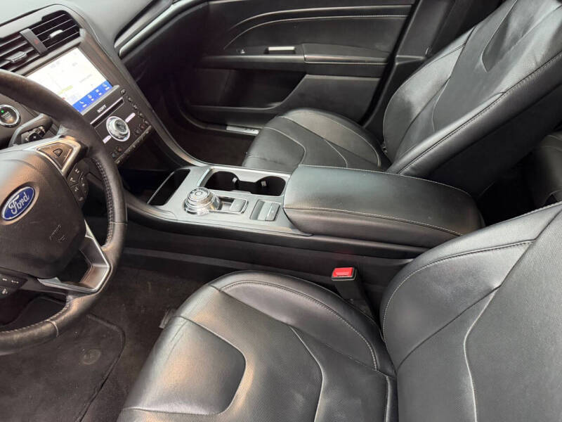 2020 Ford Fusion Titanium