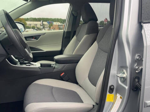 2022 Toyota RAV4 Hybrid XLE