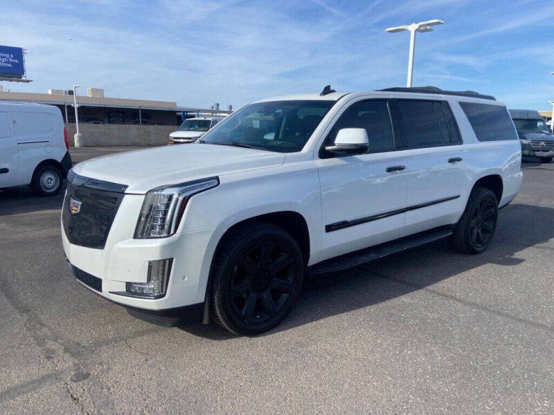 2017 Cadillac Escalade ESV Luxury
