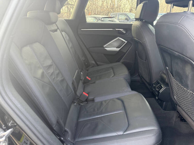 2020 Audi Q3 quattro Premium 45 TFSI