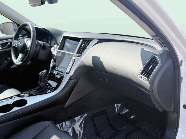 2023 Infiniti Q50 Luxe