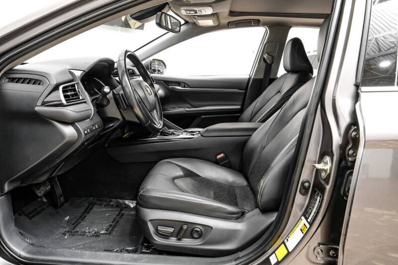 2019 Toyota Camry XSE