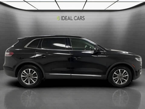 2019 Lincoln Nautilus Select