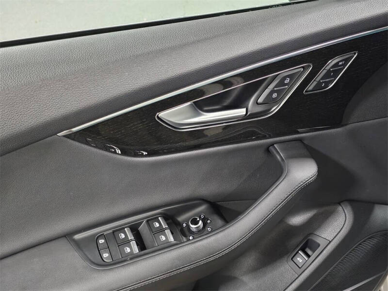 2024 Audi Q7 quattro Premium Plus 55 TFSI