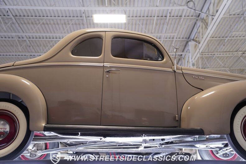 1940 Ford Deluxe