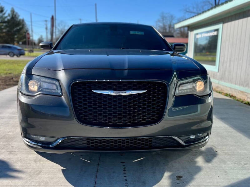 2016 Chrysler 300 S