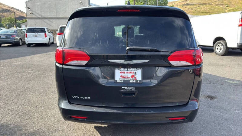 2021 Chrysler Voyager LXi