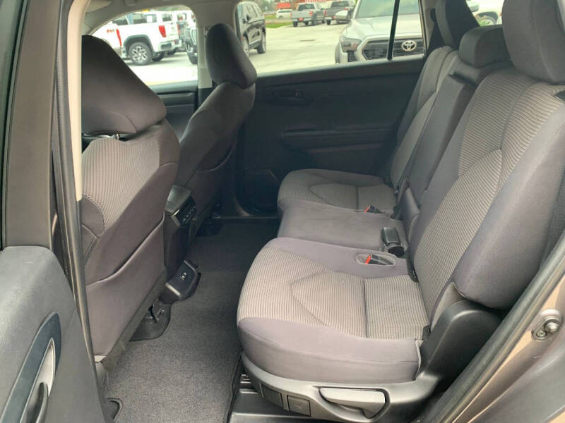 2021 Toyota Highlander LE