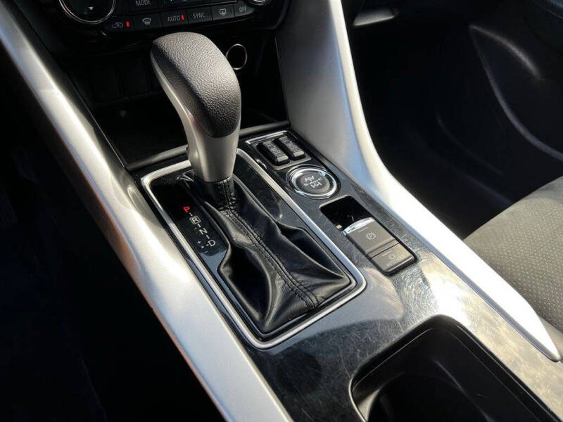 2024 Mitsubishi Eclipse Cross SE