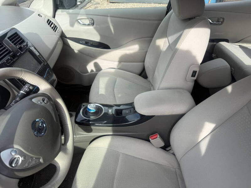 2012 Nissan LEAF SV