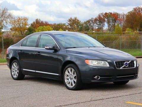 2011 Volvo S80 for sale at NeoClassics in Willoughby OH
