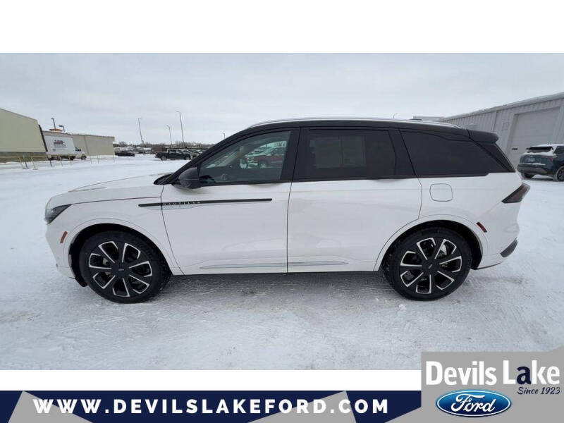 2024 Lincoln Nautilus Reserve