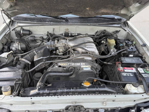 2000 Toyota 4Runner SR5