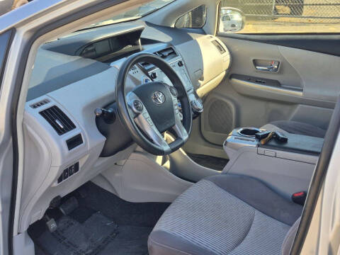 2015 Toyota Prius v Three