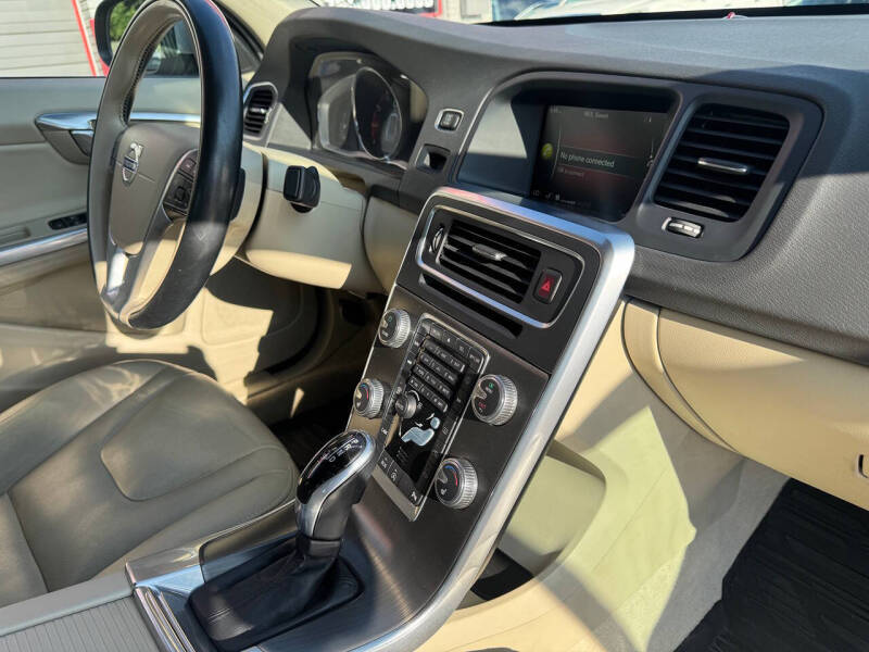 2015 Volvo S60 T5 Drive-E Premier