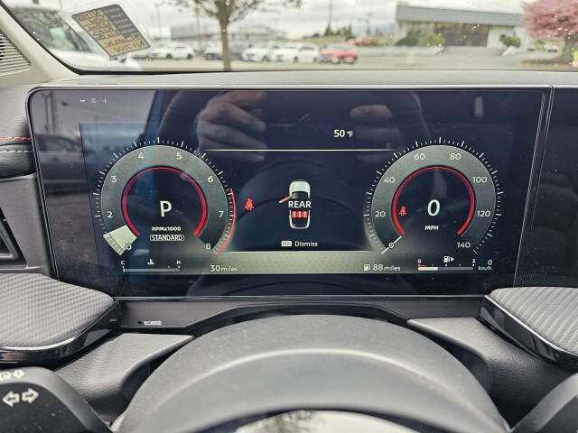 2025 Nissan Kicks SR