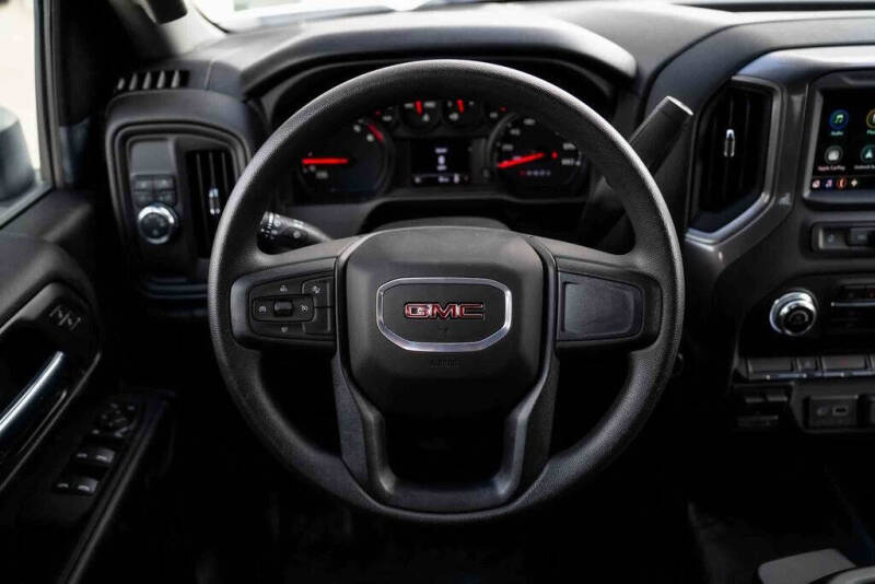 2025 GMC Sierra 2500HD Pro