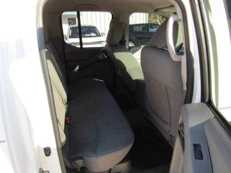 2017 Nissan Frontier SV