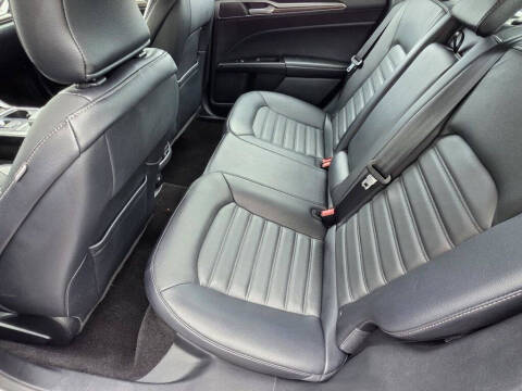 2018 Ford Fusion Hybrid SE