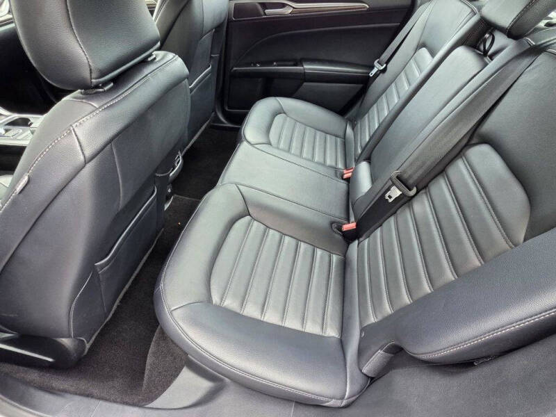 2018 Ford Fusion Hybrid SE