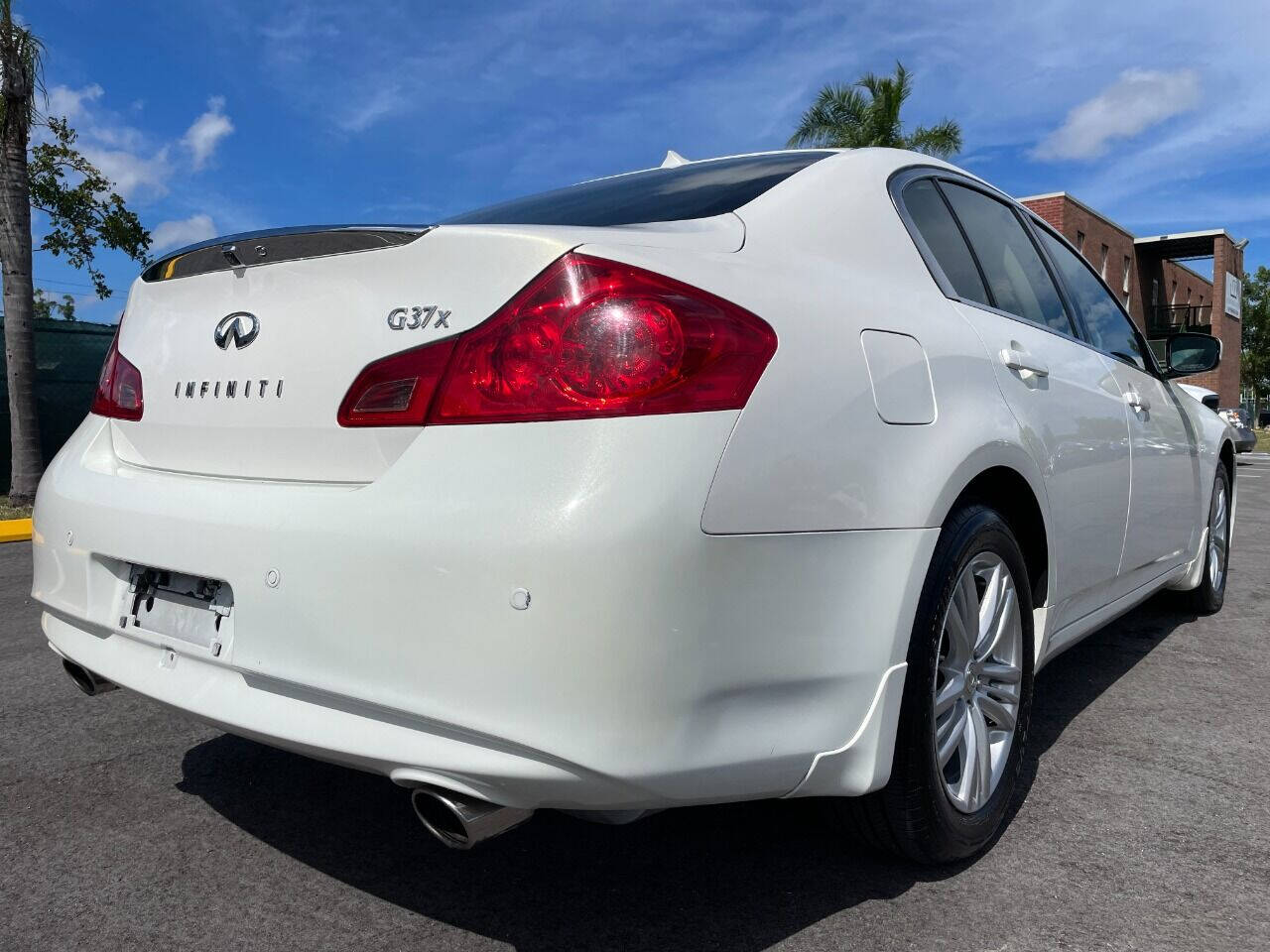 2013 INFINITI G37 Sedan