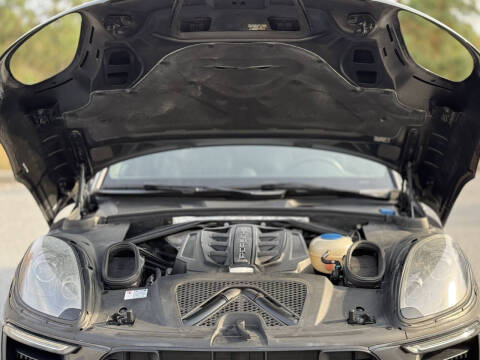 2017 Porsche Macan GTS