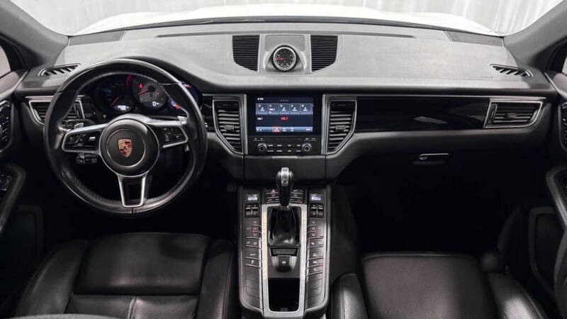 2017 Porsche Macan S