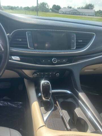 2020 Buick Enclave Essence
