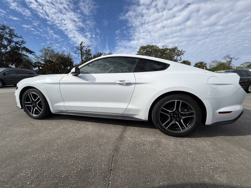 2021 Ford Mustang EcoBoost