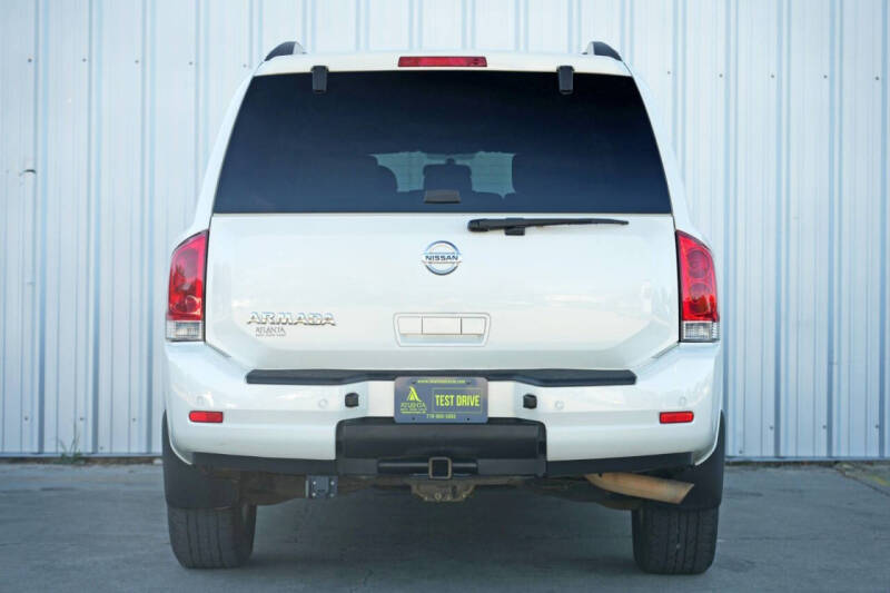 2013 Nissan Armada SV