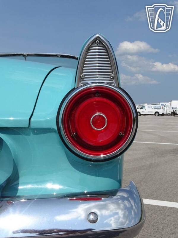 1955 Ford Thunderbird